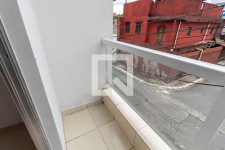 Casa para alugar com 80m², 2 quartos e sem vagaVaranda