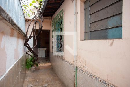 Casa à venda com 220m², 2 quartos e 2 vagas Casa à venda com 220m², 2 quartos e 2 vagasÁrea externa