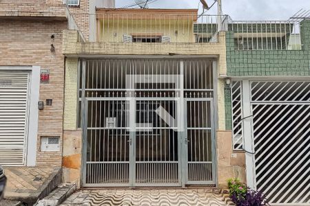 Casa à venda com 106m², 3 quartos e 1 vaga Casa à venda com 106m², 3 quartos e 1 vagaFachada