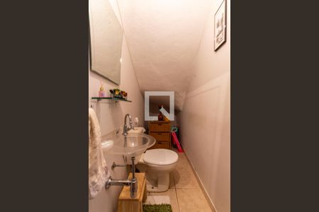 Casa à venda com 170m², 2 quartos e 2 vagas Casa à venda com 170m², 2 quartos e 2 vagasLavabo