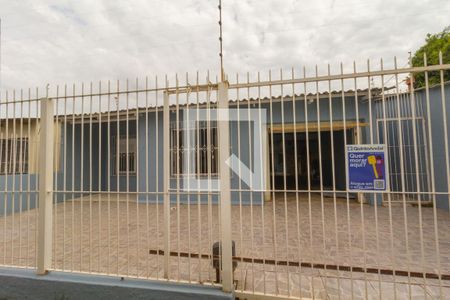 Casa à venda com 100m², 3 quartos e 1 vagaVista da Rua