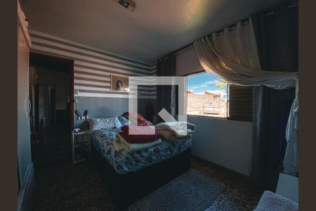 Casa à venda com 200m², 6 quartos e 3 vagasQuarto 5