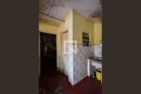 Casa à venda com 175m², 3 quartos e 3 vagasBanheiro e Quarto de Serviço