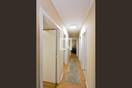 Casa à venda com 175m², 3 quartos e 3 vagasCorredor dos Dormitórios