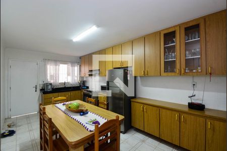 Casa à venda com 175m², 3 quartos e 3 vagasCozinha