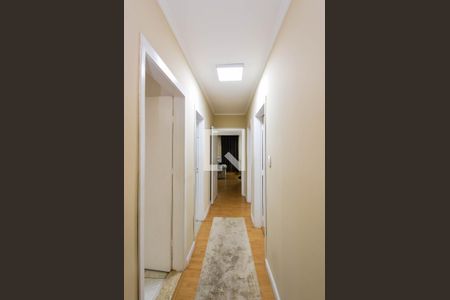 Casa à venda com 175m², 3 quartos e 3 vagasCorredor dos Dormitórios