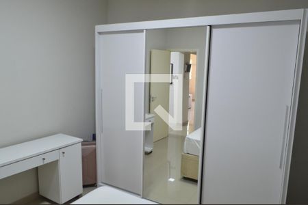 Casa de condomínio à venda com 250m², 2 quartos e 3 vagasQuarto