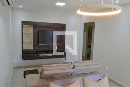 Sala de casa de condomínio à venda com 2 quartos, 250m² em Anil, Rio de Janeiro