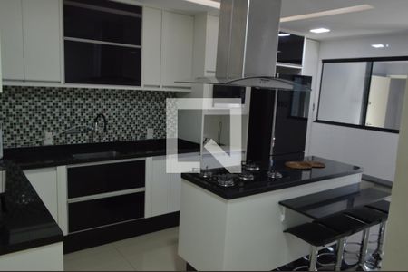 Casa de condomínio à venda com 250m², 2 quartos e 3 vagasCozinha