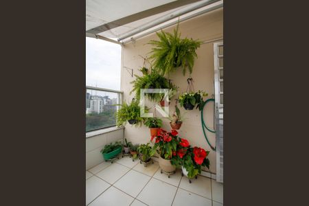 Apartamento para alugar com 250m², 3 quartos e 1 vaga Apartamento para alugar com 250m², 3 quartos e 1 vagaTerraço