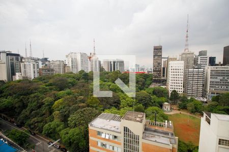 Apartamento para alugar com 250m², 3 quartos e 1 vaga Apartamento para alugar com 250m², 3 quartos e 1 vagaVista da Sala de TV