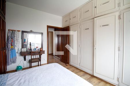 Apartamento para alugar com 250m², 3 quartos e 1 vaga Apartamento para alugar com 250m², 3 quartos e 1 vagaQuarto 2