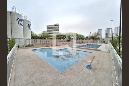 Apartamento para alugar com 35m², 2 quartos e sem vaga Apartamento para alugar com 35m², 2 quartos e sem vagaÁrea comum - Piscina
