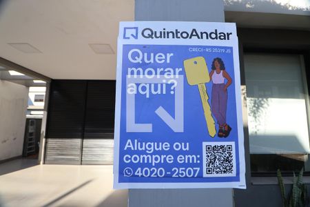 Casa de condomínio à venda com 232m², 4 quartos e 2 vagasPlaca