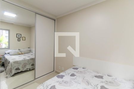 Apartamento à venda com 100m², 4 quartos e 2 vagasQuarto 2