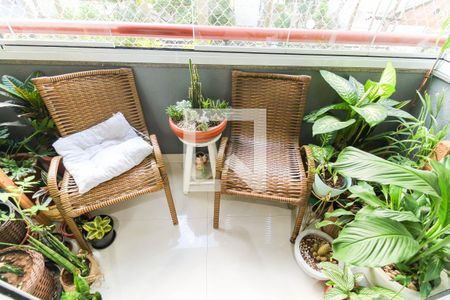 Apartamento à venda com 100m², 4 quartos e 2 vagasVaranda