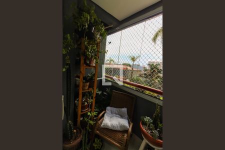 Apartamento à venda com 100m², 4 quartos e 2 vagasVaranda