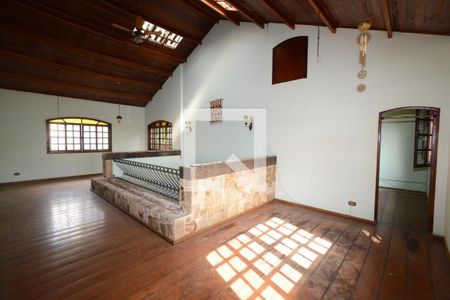 Casa para alugar com 600m², 5 quartos e 8 vagasSala 2