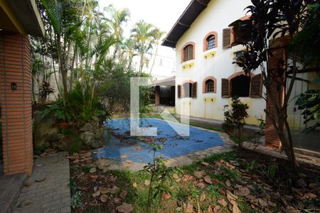 Casa para alugar com 600m², 5 quartos e 8 vagasQuintal