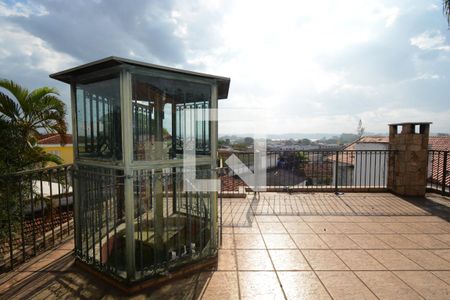 Casa para alugar com 600m², 5 quartos e 8 vagasTerraço