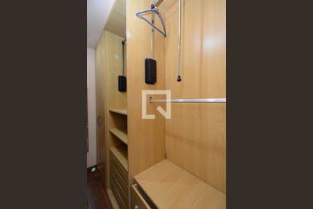 Casa para alugar com 600m², 5 quartos e 8 vagasCloset da Suíte 2