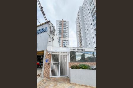 Apartamento à venda com 65m², 2 quartos e 2 vagasFachada + plaquinha
