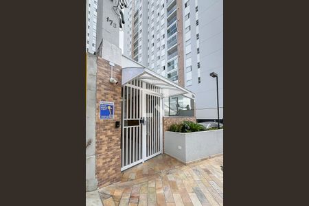 Apartamento à venda com 65m², 2 quartos e 2 vagasFachada + plaquinha