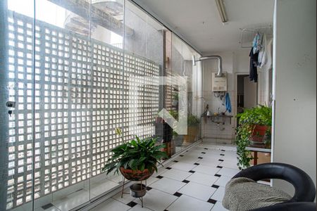 Apartamento à venda com 274m², 2 quartos e 1 vagaÁrea de Serviço