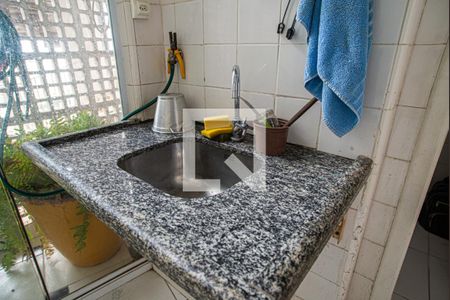 Apartamento à venda com 274m², 2 quartos e 1 vagaÁrea de Serviço