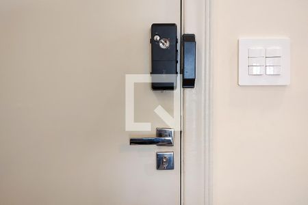 Apartamento para alugar com 91m², 2 quartos e 1 vaga Apartamento para alugar com 91m², 2 quartos e 1 vagaMaçaneta eletrônica