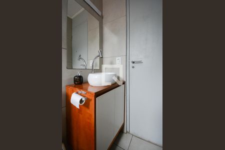 Apartamento à venda com 67m², 2 quartos e 1 vagaBanheiro Social