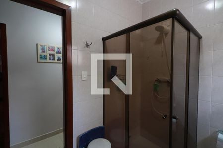 Casa à venda com 200m², 2 quartos e 4 vagasBanheiro