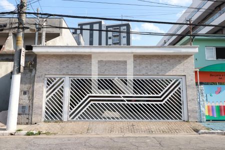 Casa à venda com 200m², 2 quartos e 4 vagasFachada