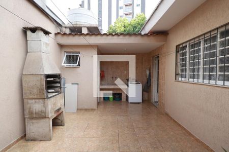 Casa à venda com 200m², 2 quartos e 4 vagasQuintal