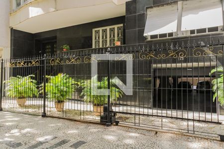 Apartamento à venda com 263m², 3 quartos e 1 vaga Apartamento à venda com 263m², 3 quartos e 1 vagaEntrada