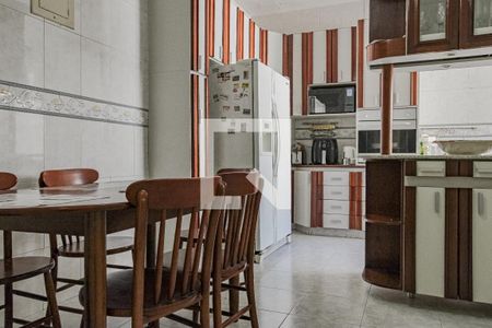 Apartamento à venda com 263m², 3 quartos e 1 vaga Apartamento à venda com 263m², 3 quartos e 1 vagaCozinha