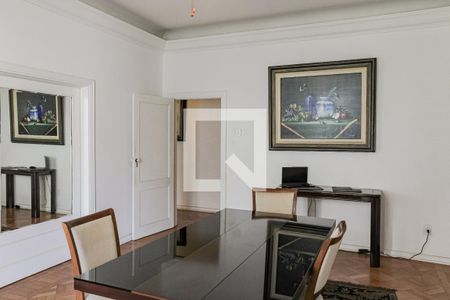 Apartamento à venda com 263m², 3 quartos e 1 vaga Apartamento à venda com 263m², 3 quartos e 1 vagaSala de Jantar