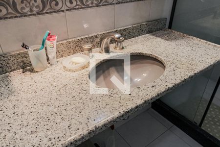 Apartamento à venda com 263m², 3 quartos e 1 vaga Apartamento à venda com 263m², 3 quartos e 1 vagaBanheiro 2