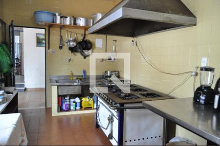 Casa à venda com 730m², 5 quartos e 3 vagasCozinha 2