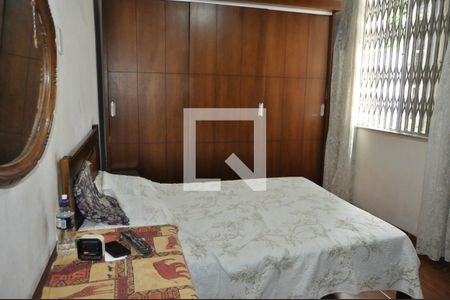 Casa à venda com 730m², 5 quartos e 3 vagasQuarto 2