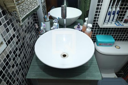 Apartamento à venda com 48m², 2 quartos e 1 vagaBanheiro 