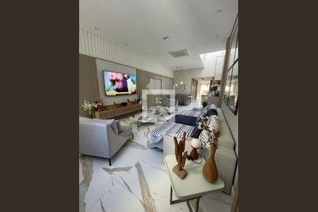 Casa à venda com 4 quartos, 450m² em Vila Prudente, São Paulo