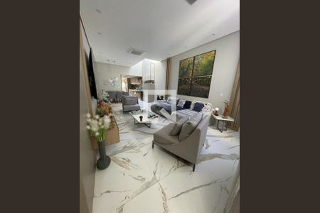Casa à venda com 4 quartos, 450m² em Vila Prudente, São Paulo