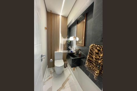 Casa à venda com 4 quartos, 450m² em Vila Prudente, São Paulo