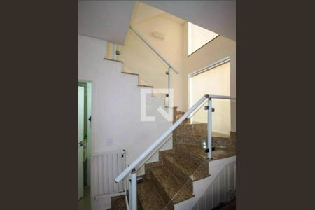 Casa à venda com 2 quartos, 105m² em Vila Diva (Zona Leste), São Paulo