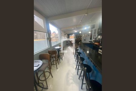 Casa à venda com 3 quartos, 320m² em Vila Caju, São Paulo