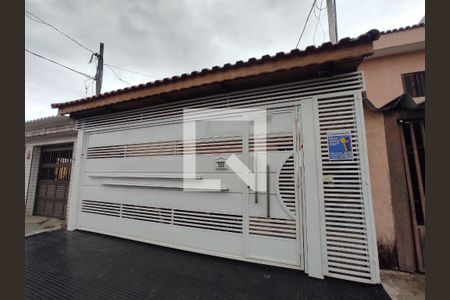 Casa à venda com 178m², 3 quartos e 4 vagasFachada