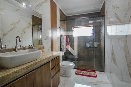 Casa à venda com 178m², 3 quartos e 4 vagasBanheiro