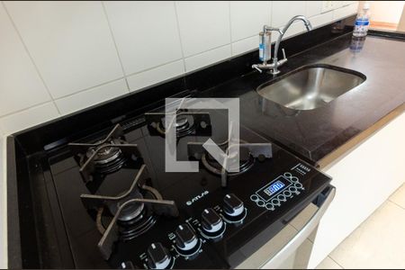 Apartamento à venda com 48m², 2 quartos e 1 vaga Apartamento à venda com 48m², 2 quartos e 1 vagaCozinha