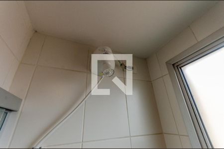 Apartamento à venda com 48m², 2 quartos e 1 vaga Apartamento à venda com 48m², 2 quartos e 1 vagaBanheiro